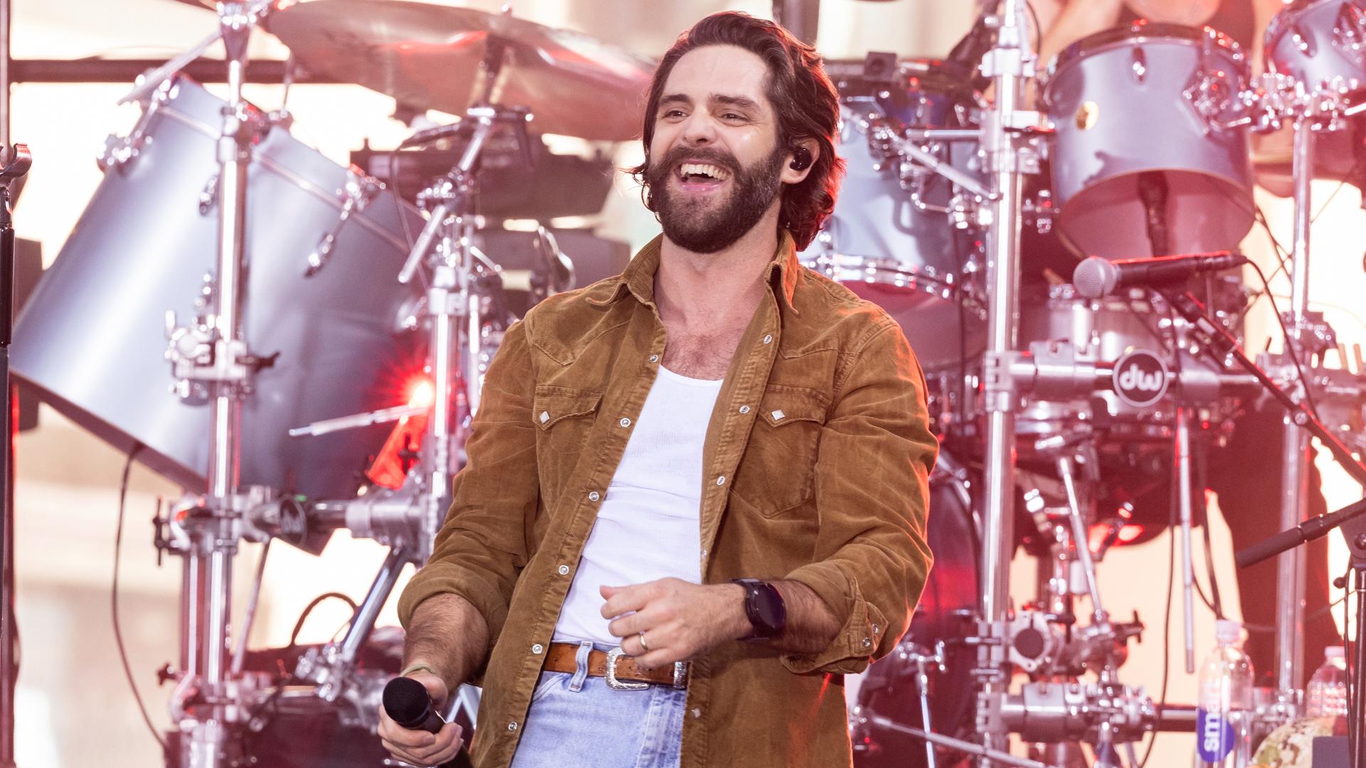 Thomas Rhett on stage